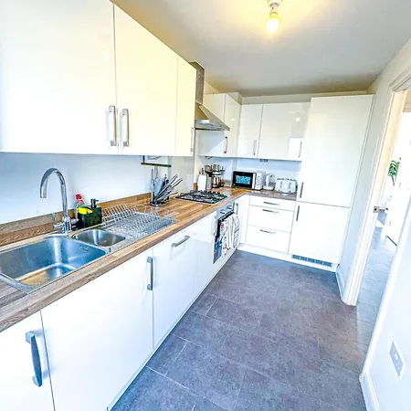 Dom wakacyjny 3bed House For Contractors Large Group Sleep Upto9 *